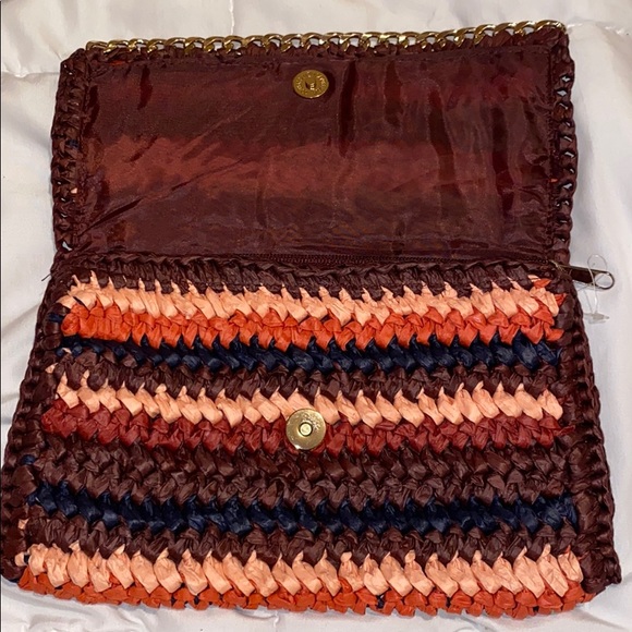 H&M Clutch - Picture 3 of 4